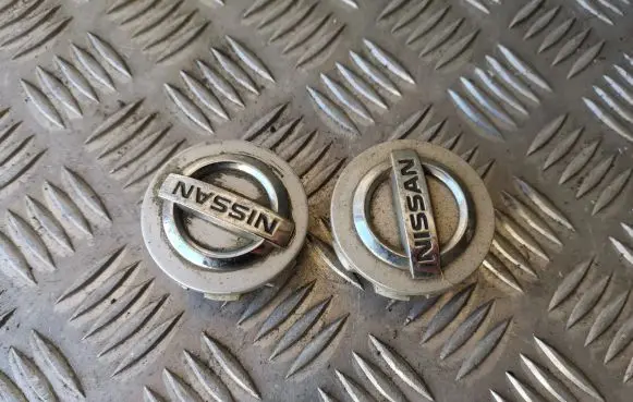 Nissan Qashqai Original wheel cap 40342AV610