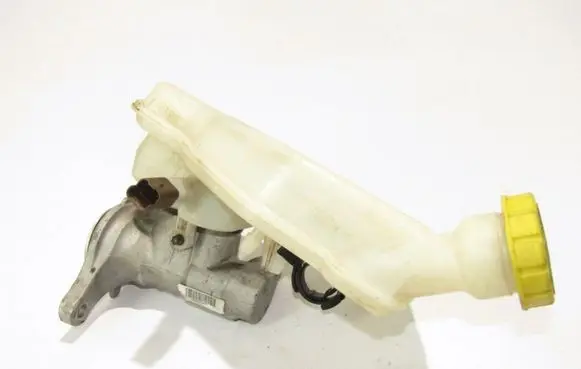 Peugeot 207 Master brake cylinder 32067093