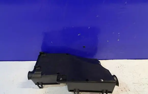 Ford Kuga I Fuse box cover E00027328