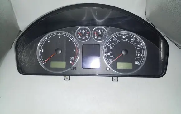 Volkswagen Sharan Speedometer (instrument cluster) 7M3920920L