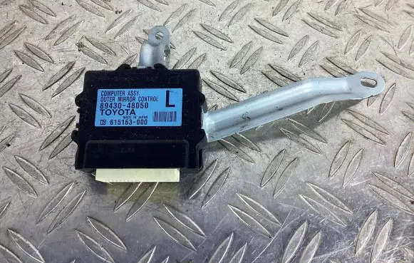 Lexus RX 450H Wing mirror control module 8943048050 615163000