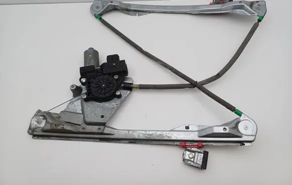 Ford Focus Front door window regulator with motor XS4123201 0130821756