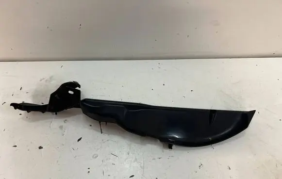 Honda Civic Fender end trim 74207SNAA000