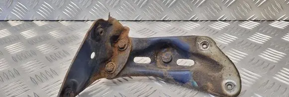 Skoda Octavia Mk2 (1Z) Fender mounting bracket 1Z0810679