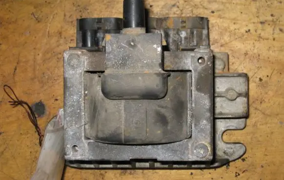 Renault 19 High voltage ignition coil