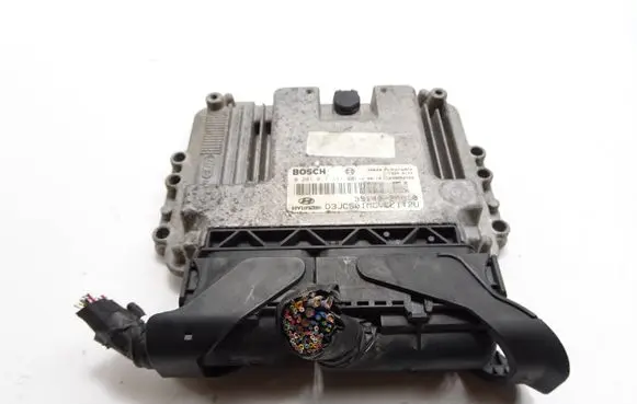 Hyundai ix20 Engine control unit/module 391402A010 0281017331 1039S52768