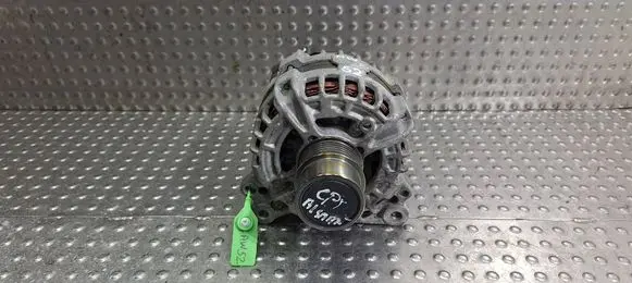 Volkswagen Golf VII Generator/alternator 04C903023L