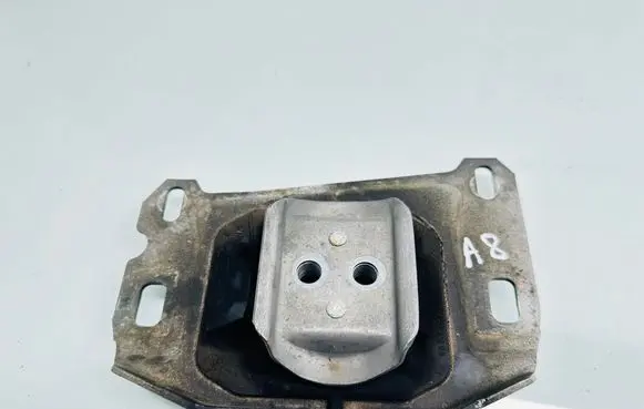 Citroen C5 Aircross Gearbox mount 9813699680