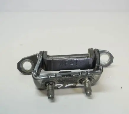 Nissan Juke I F15 Front door upper hinge 4EAL