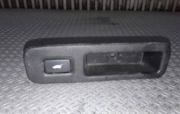 Honda Accord Tailgate opening switch 