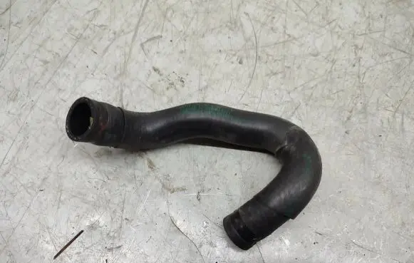 BMW 5 GT F07 Engine coolant pipe/hose 6790779