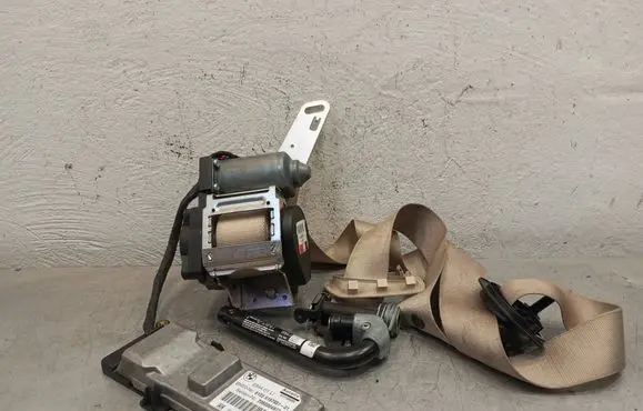 BMW 7 F01 F02 F03 F04 Front seatbelt 7426000300 609334000C 25098277