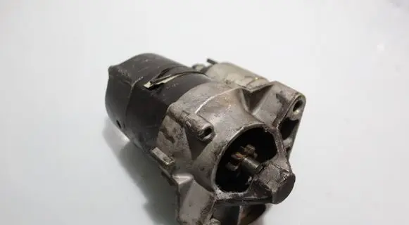 Renault Scenic I Starter motor 