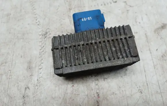 Opel Zafira B Glow plug pre-heat relay 55353011 51299014B