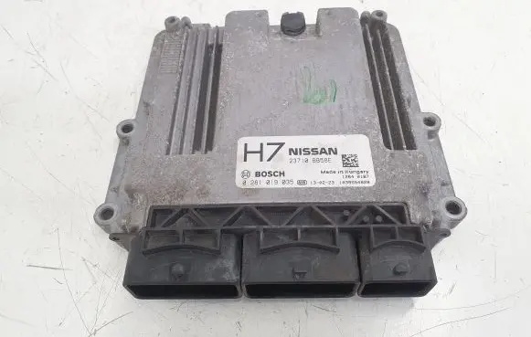 Nissan Qashqai+2 Engine control unit/module 23710BB58E 0281019035
