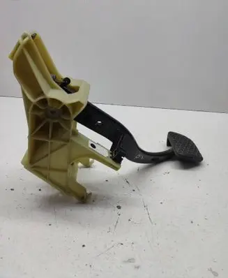 BMW 7 E65 E66 Brake pedal 6752517 35106752517