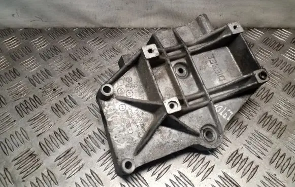 Volkswagen PASSAT B5 A/C compressor mount bracket 028260885A