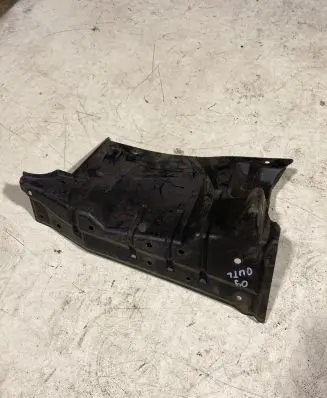 Front underbody cover/under tray