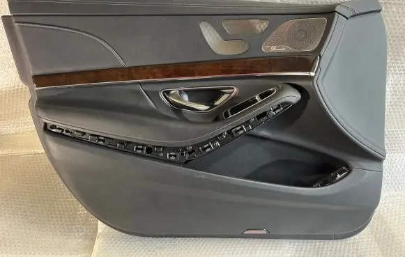 Mercedes-Benz S W222 Front door card panel trim A2227200173
