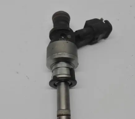 Audi A8 S8 D4 4H Fuel injector 1079036N 316D1204