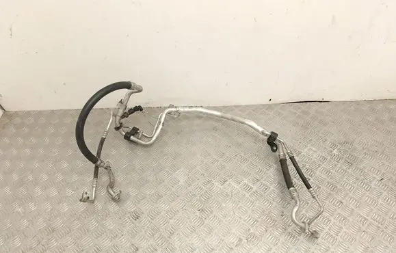 Peugeot 5008 II Air conditioning (A/C) pipe/hose 9807256280