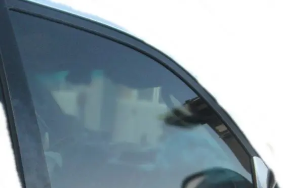 Toyota Land Cruiser (J120) Front door window glass four-door