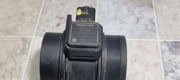 Peugeot 607 Mass air flow meter 9645948780 001035315 5WK97001