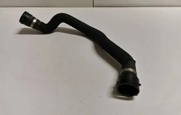 Audi A5 8T 8F Engine coolant pipe/hose 8K0121101M