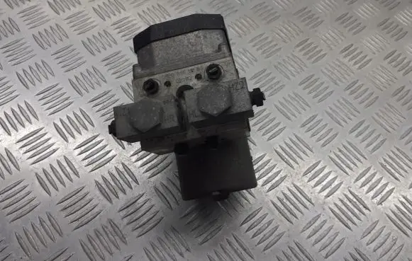 Audi A6 S6 C5 4B ABS Pump 8E0614111S