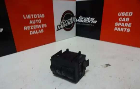 Skoda Octavia Mk2 (1Z) Headlight level adjustment motor 1Z0941333B