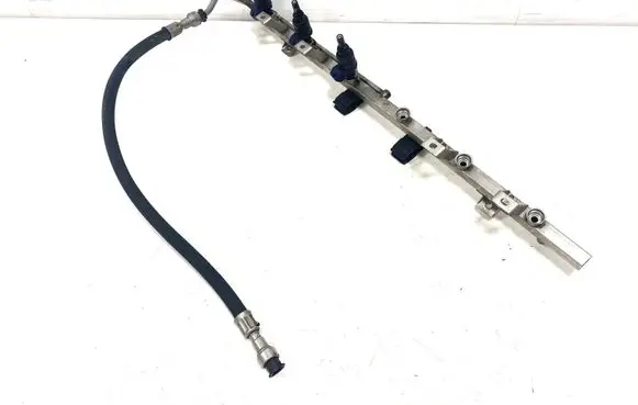 BMW 3 E46 Fuel injectors set 143982702 1437442