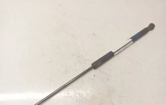 Land Rover Discovery 3 - LR3 Tailgate/trunk strut/damper 