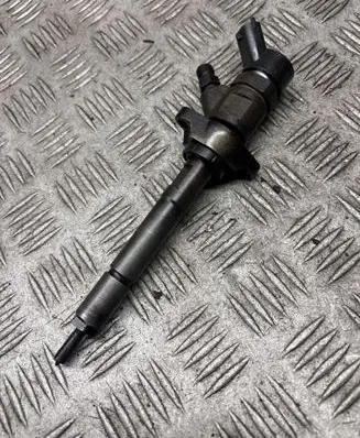 Ford Focus C-MAX Fuel injector 0445110188