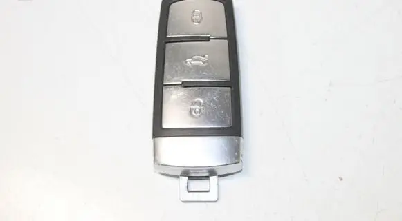 Volkswagen PASSAT CC Ignition key/card 