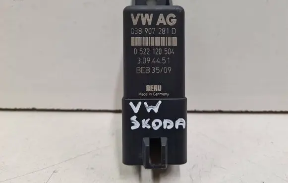 Glow plug pre-heat relay