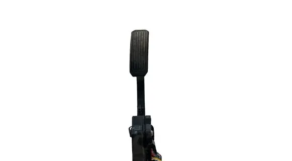 Toyota RAV 4 (XA30) Accelerator throttle pedal 7811042010 1988007270 07H25C00144