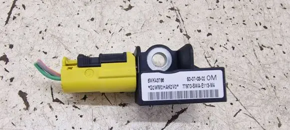 Honda CR-V Airbag deployment crash/impact sensor 5WK43786