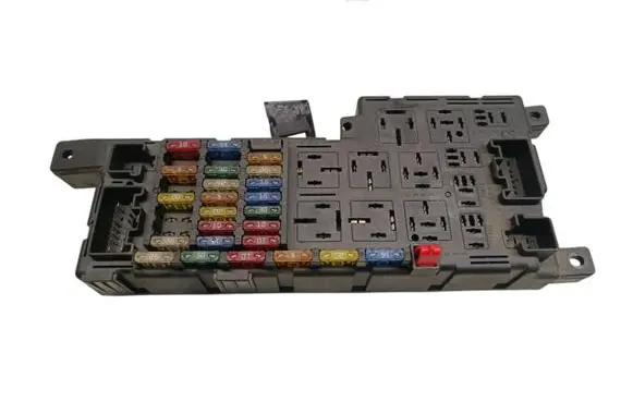Volvo V70 Fuse module 8678449 518828009
