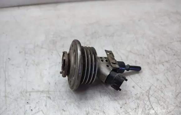 Jaguar XF X260 AdBlue injector FX23189E3AA