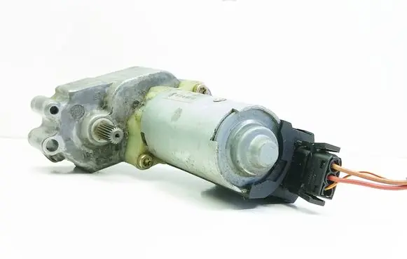 BMW 5 E39 Seat adjustment motor 8352192 0130002503