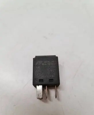 Audi A6 S6 C6 4F Other relay 7M0951253C 95VW10K705FEA