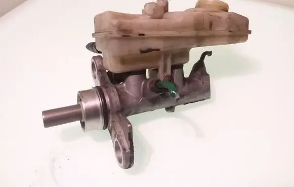 Renault Scenic II - Grand scenic II Master brake cylinder 04142879
