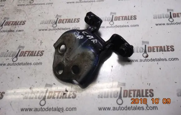 Mitsubishi Carisma Front door upper hinge