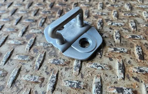 Dodge Durango III Front door lock loop/hook striker 