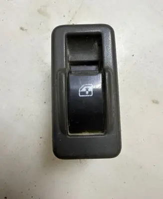 Mitsubishi Pajero Electric window control switch mb781916