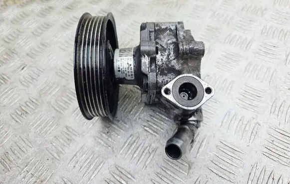 Audi A4 S4 B8 8K Power steering pump 8K0145156G