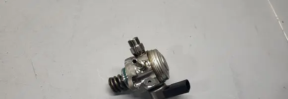 Skoda Kamiq Fuel injection high pressure pump 05E127027A