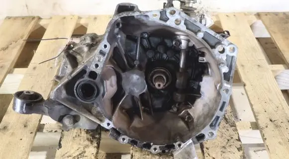 Toyota Aygo AB40 Manual 5 speed gearbox 20TT57