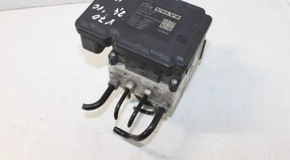 Volvo V70 ABS Pump 30681619