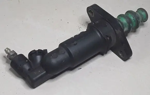 Volkswagen Golf IV Clutch slave cylinder 1J0721261D